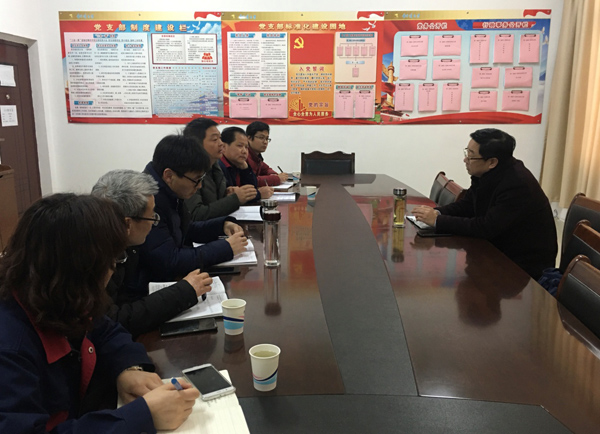 公司黨委書(shū)記王伍升到第二建筑工程事業(yè)部調(diào)研