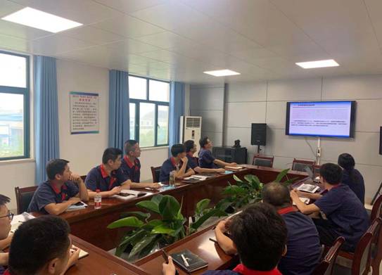 建材公司召開(kāi)年中工作會(huì)議
