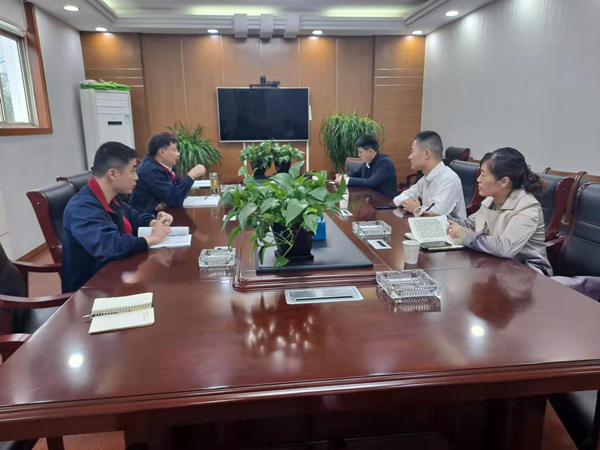 銅官區(qū)團(tuán)委書(shū)記到公司調(diào)研