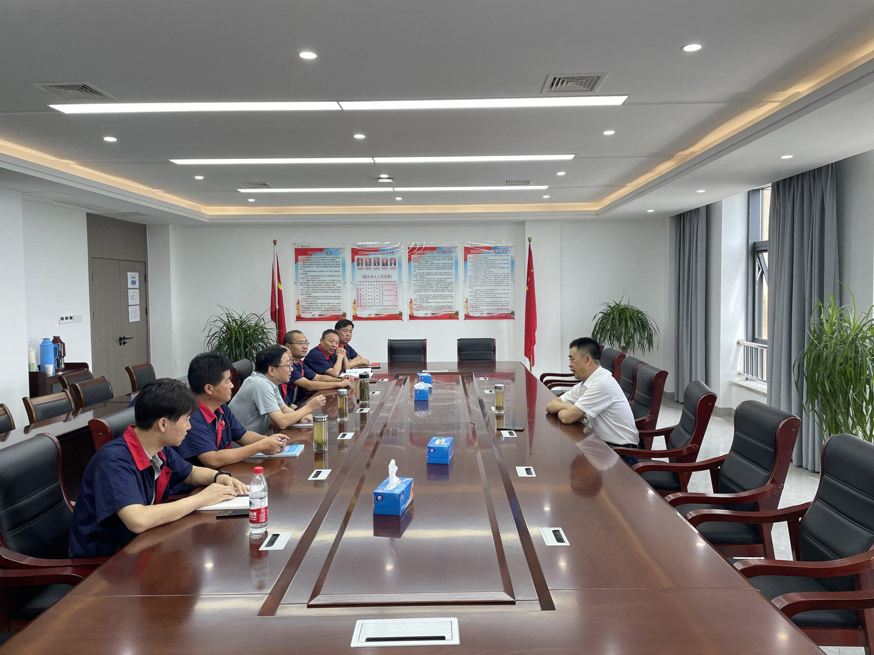 集團公司黨委委員、總工程師周俊到公司調(diào)研 