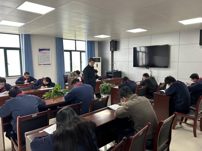 建材公司、檢測公司聯(lián)合開展管理人員業(yè)務(wù)提升考試