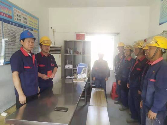 第一建筑工程事業(yè)部開展退伍軍人職工慰問 第一建筑工程事業(yè)部開展退伍軍人職工慰問