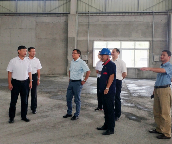 集團(tuán)公司黨委委員、股份公司黨委書記、總經(jīng)理蔣培進(jìn)到矸石項(xiàng)目部調(diào)研 