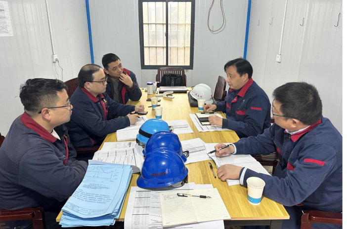 吳志停到金冠渣緩冷場(chǎng)項(xiàng)目檢查指導(dǎo) 吳志停到金冠渣緩冷場(chǎng)項(xiàng)目檢查指導(dǎo)